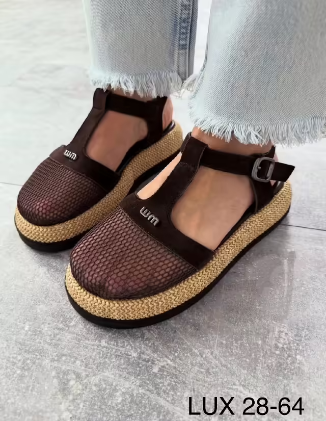 Модные женские босоножки