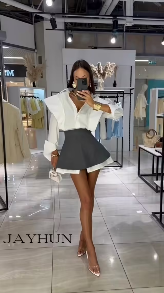 Женские костюмы