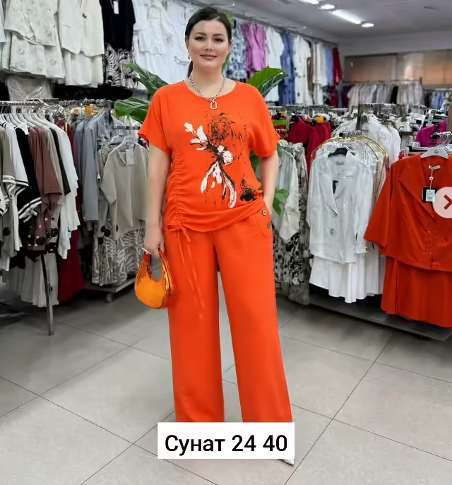 Льняные женские костюмы