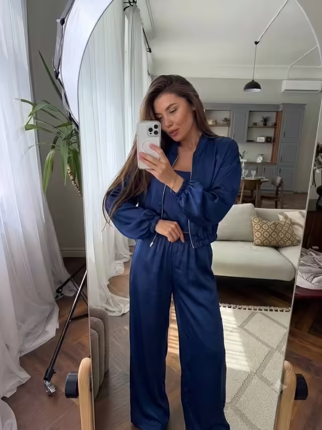 Женские костюмы