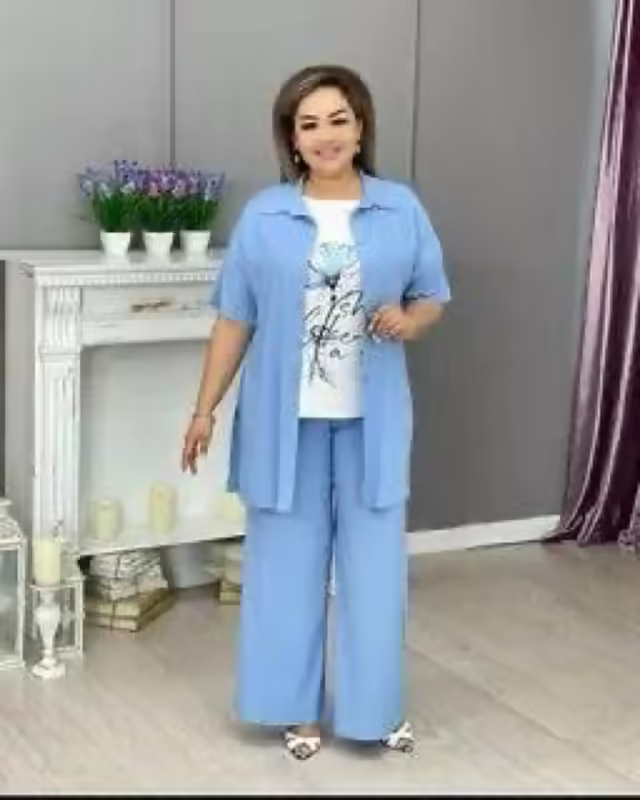 Женские костюмы. фото 3