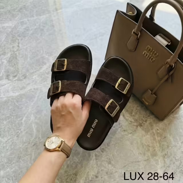 Модные женские босоножки
