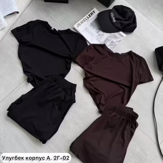 Женские футболки