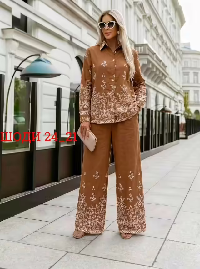 Женские костюмы двойки. фото 3