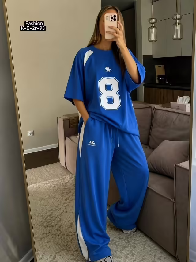 Женские костюмы