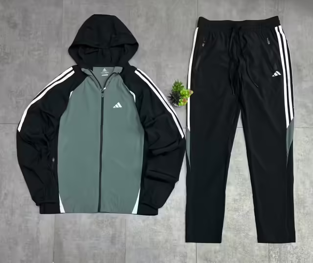 Спортивные мужские костюмы