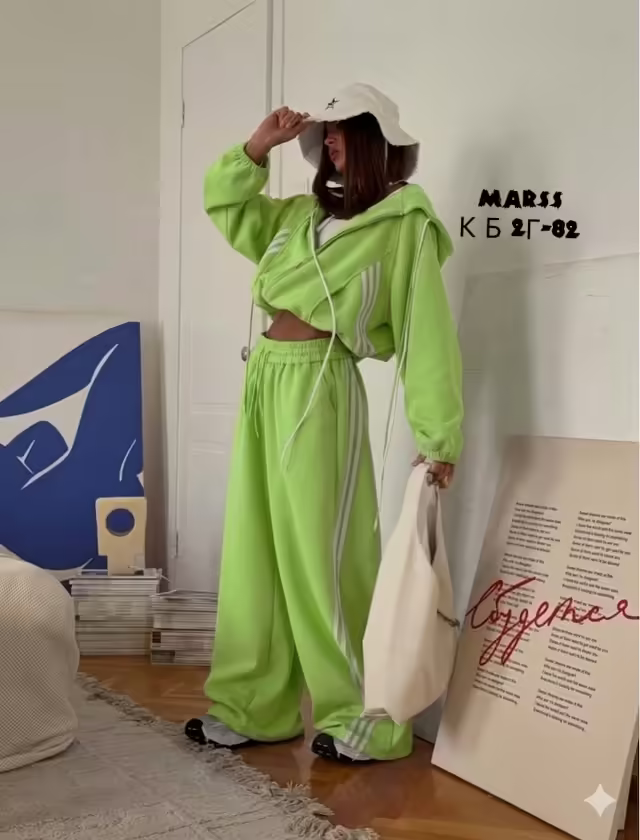 Женские костюмы