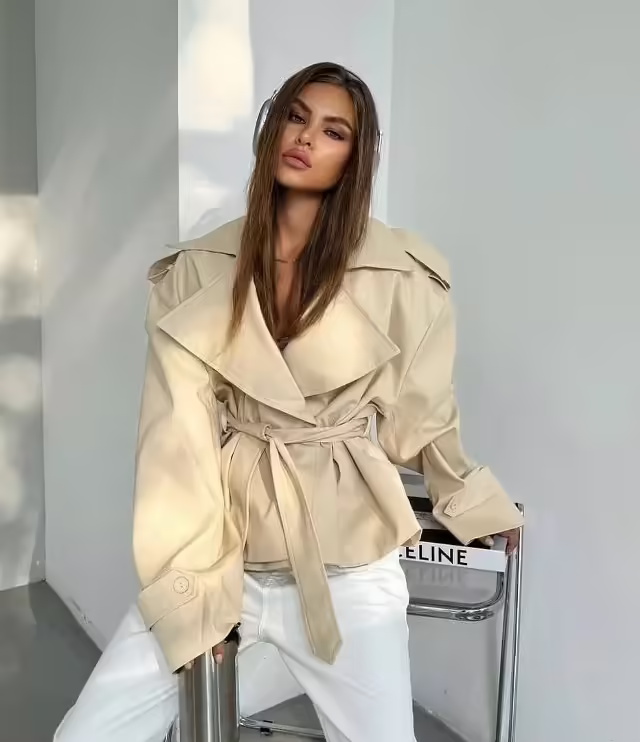 Трендовые красивые женские тренчи