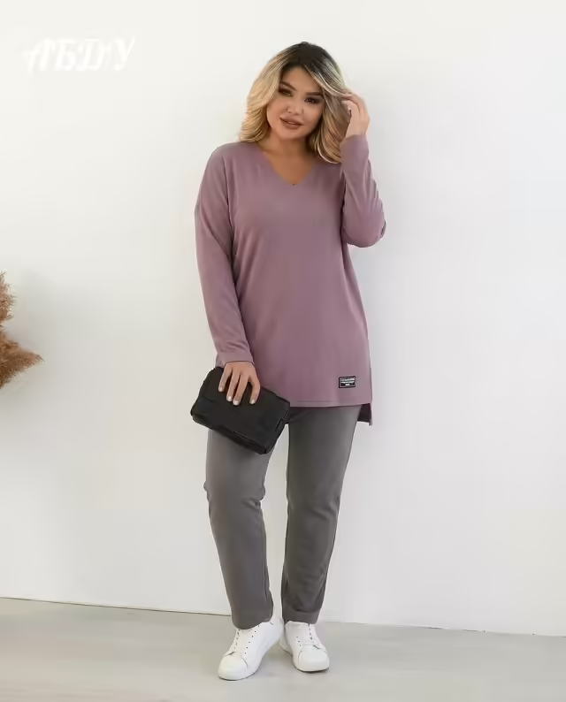 Популярные женские костюмы