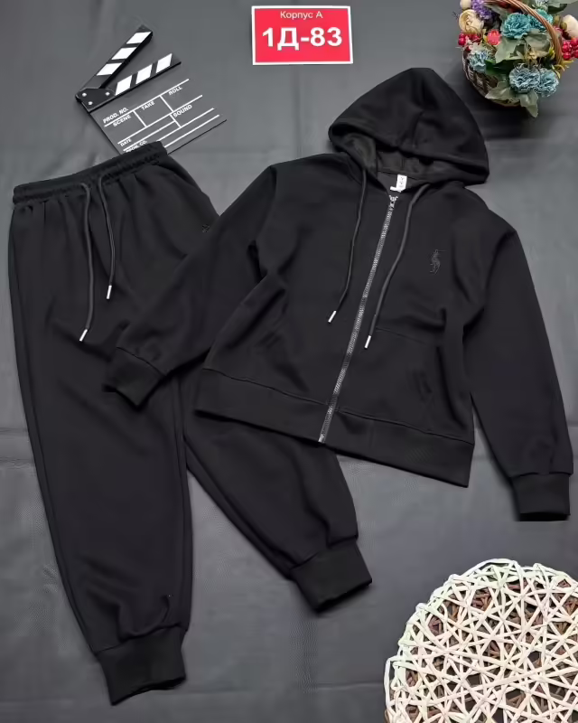 Спортивные детские костюмы. фото 2