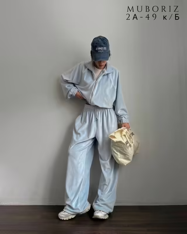 Бомбические женские костюмы