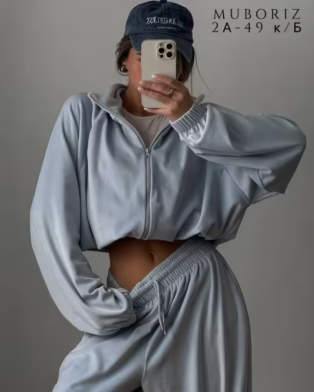 Бомбические женские костюмы. фото 2