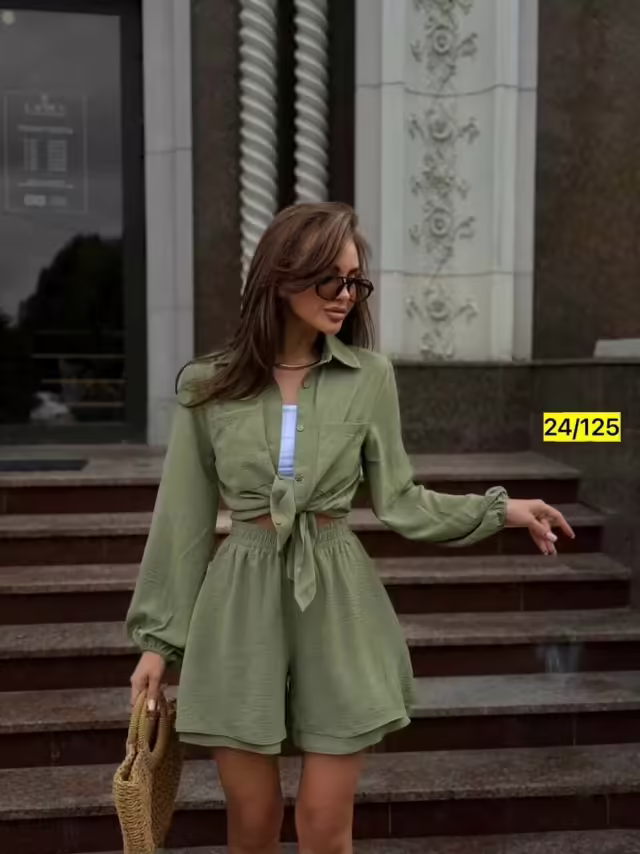 Женские костюмы. фото 3