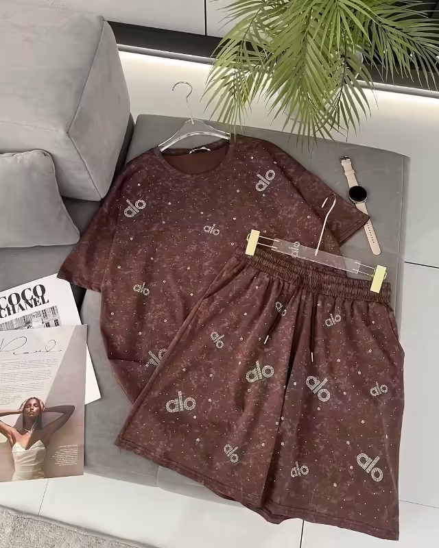 Женские костюмы