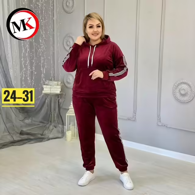 Бархатные женские костюмы