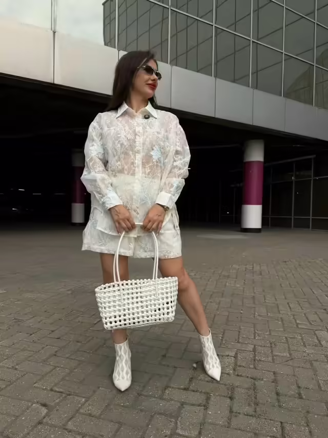 Стильные женские костюмы 3d