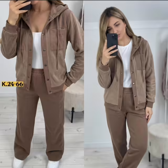 Женские костюмы двойки