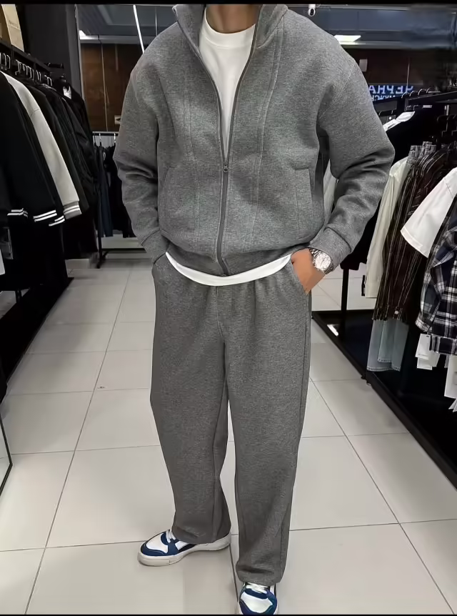 Спортивные мужские костюмы