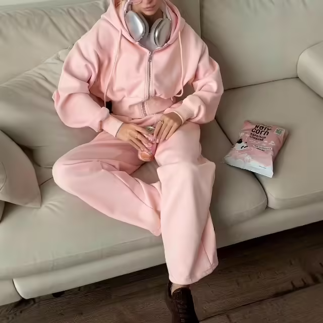 Женские костюмы
