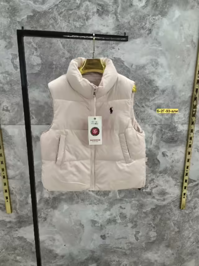 Женские жилетки