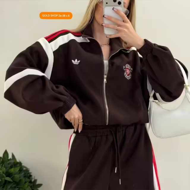 Спортивные женские костюмы. фото 2