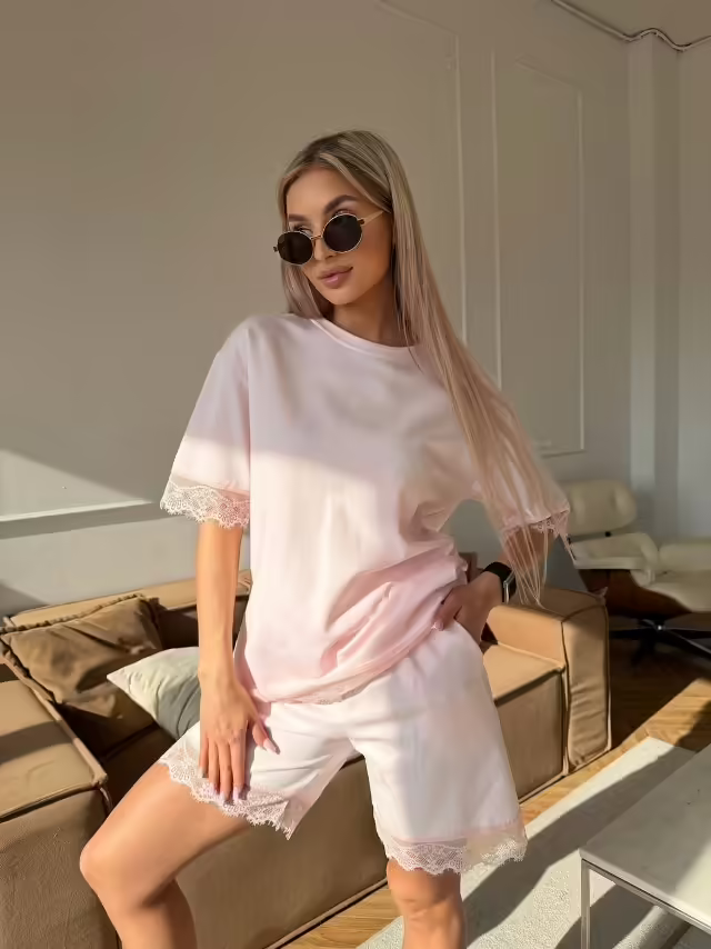 Женские костюмы с шортами