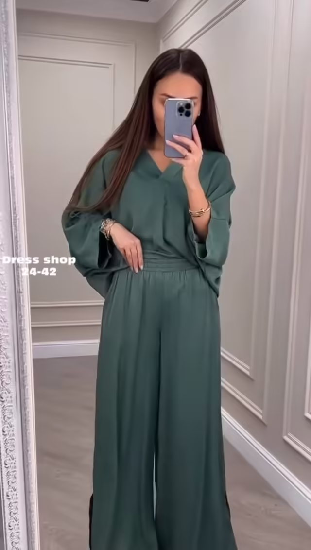 Женские костюмы