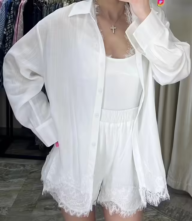 Женские костюмы