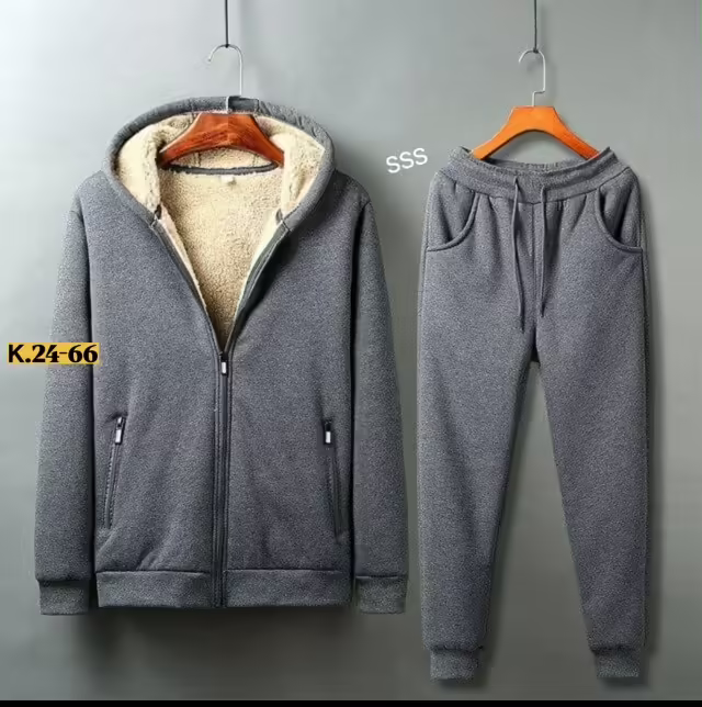 Спортивные мужские костюмы с капюшоном на флисе