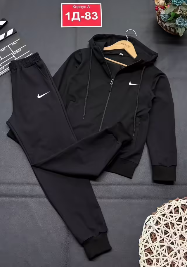 Школьные спортивные детские костюмы