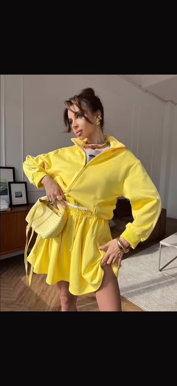 Женские костюмы