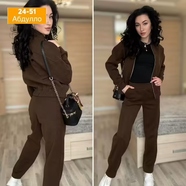Женские костюмы