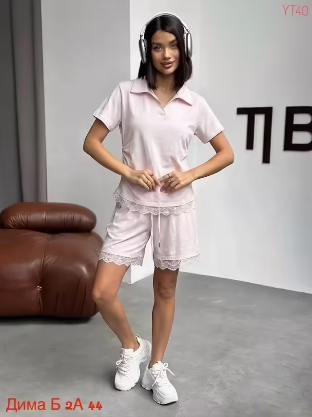 Женские костюмы
