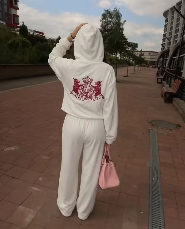 Женские костюмы из бамбука. фото 2