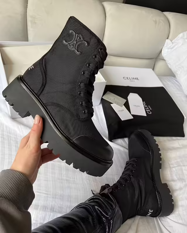 Женские ботинки