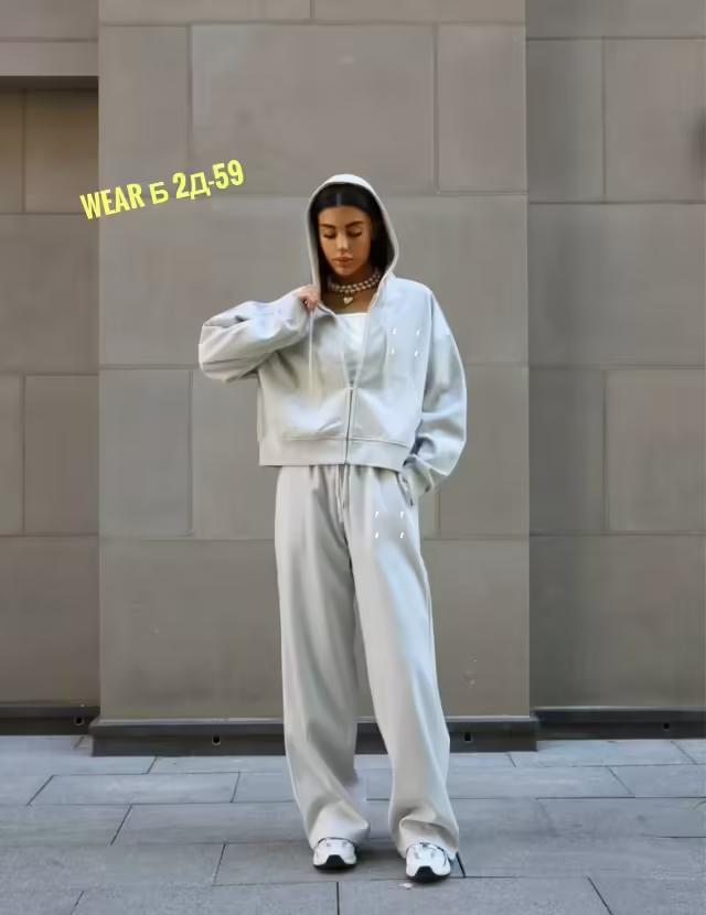 Спортивные женские костюмы