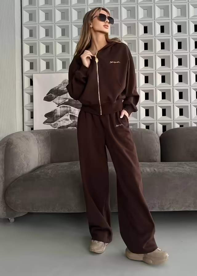 Женские костюмы 2026