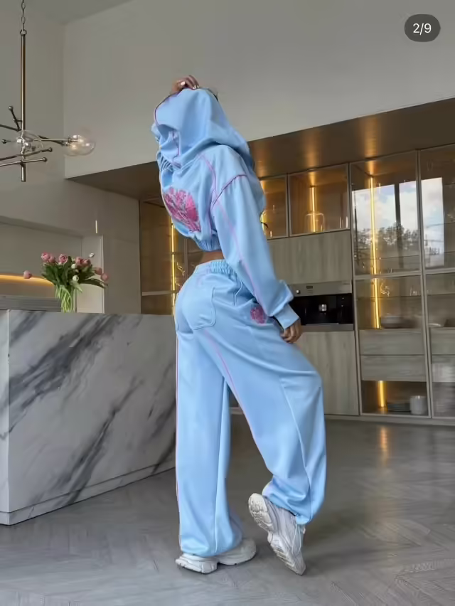 Крутые женские костюмы. фото 3