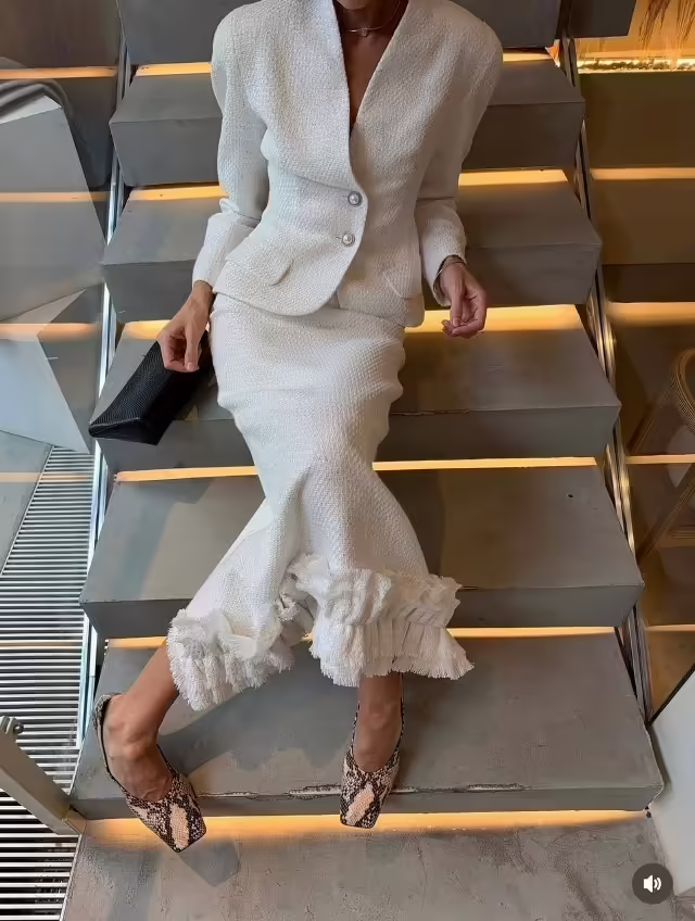 Твидовые женские костюмы