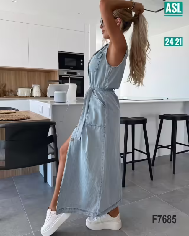 Женские джинсы. фото 3
