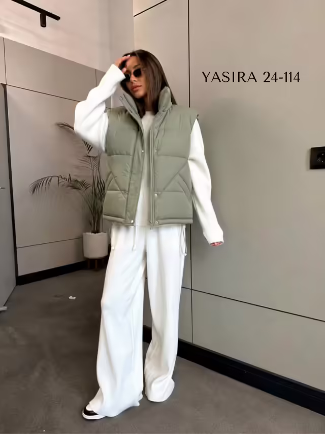 Стильные женские жилетки