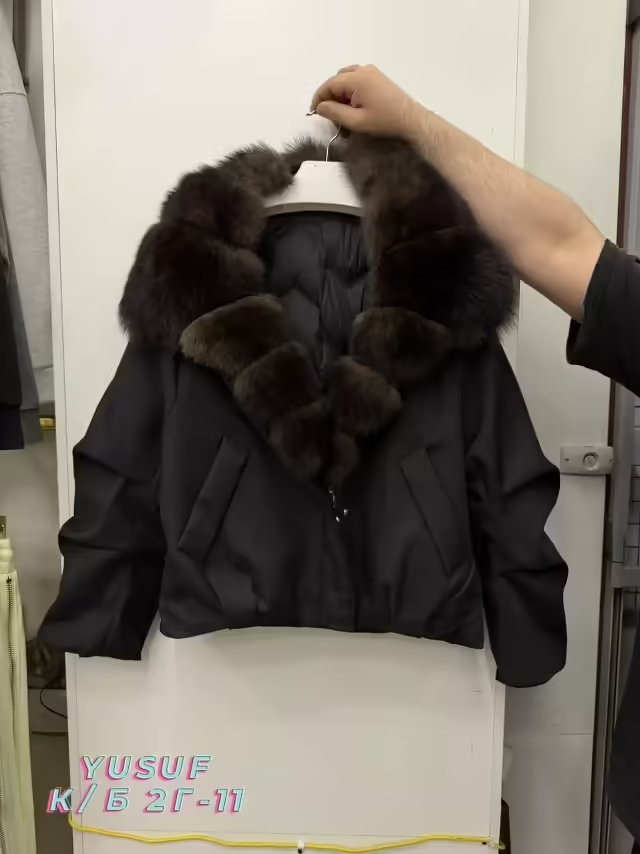 Женские куртки с мехом. фото 2