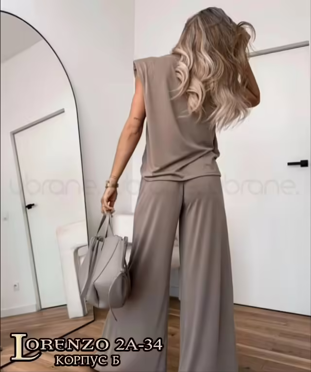 Женские костюмы двойки. фото 2