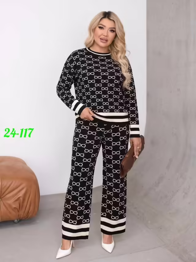 Женские костюмы