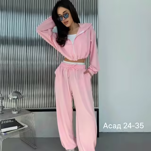 Женские костюмы. фото 3