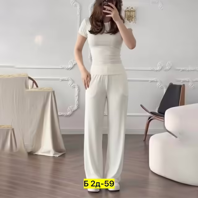 Женские костюмы
