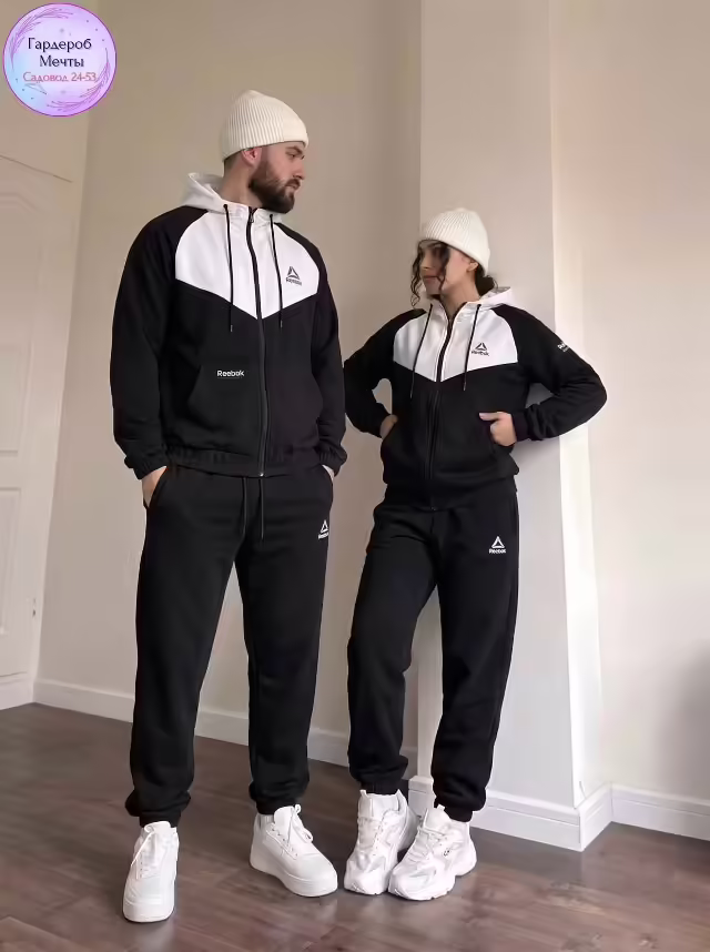 Спортивные стильные женские костюмы унисекс
