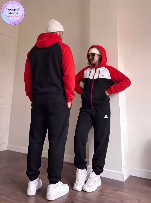 Спортивные стильные женские костюмы унисекс. фото 3