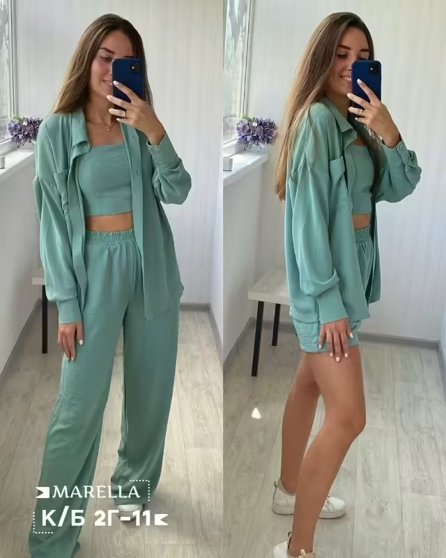 Женские костюмы