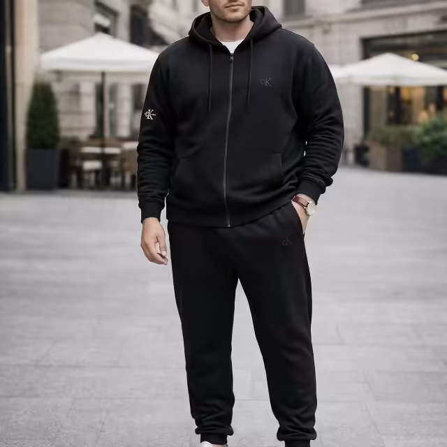 Брендовые спортивные мужские костюмы